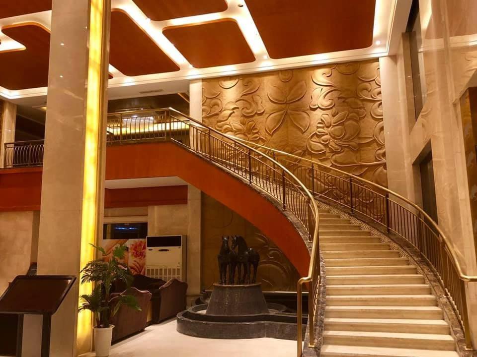 Dork Jumpa Hotel Vientiane Exterior foto