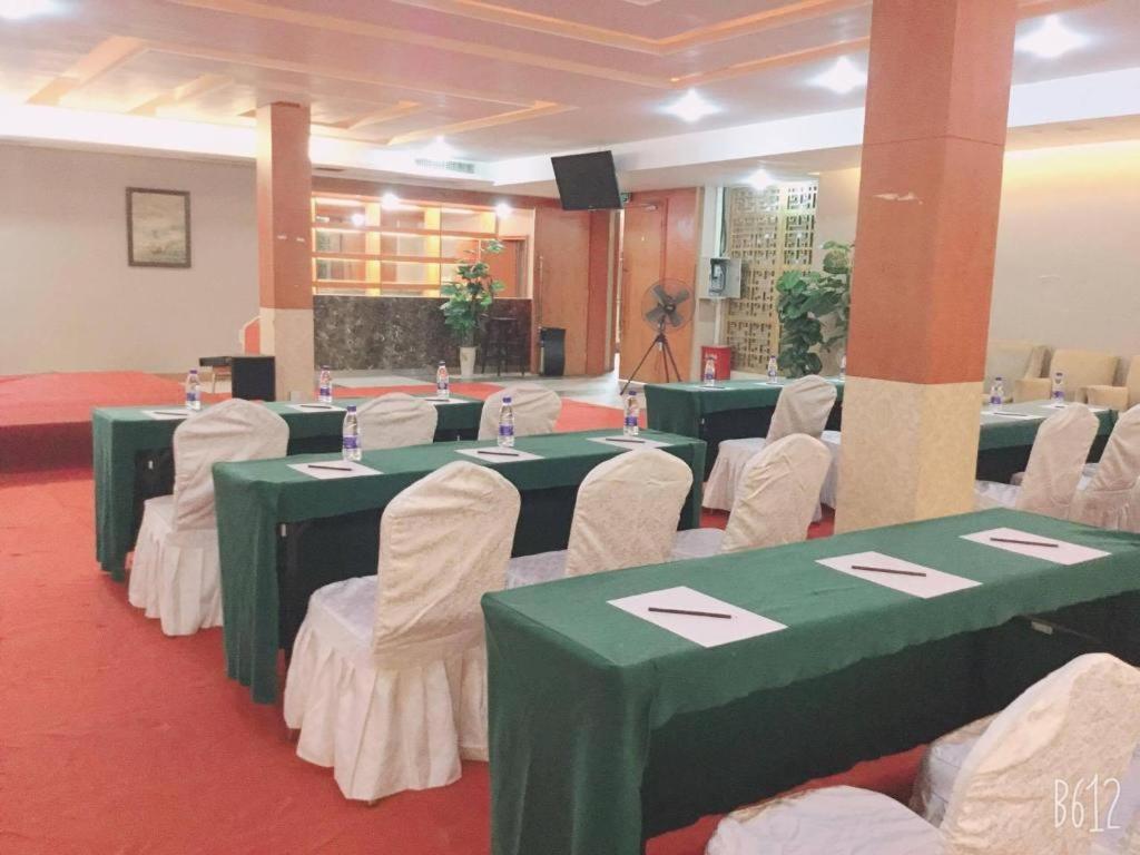 Dork Jumpa Hotel Vientiane Exterior foto