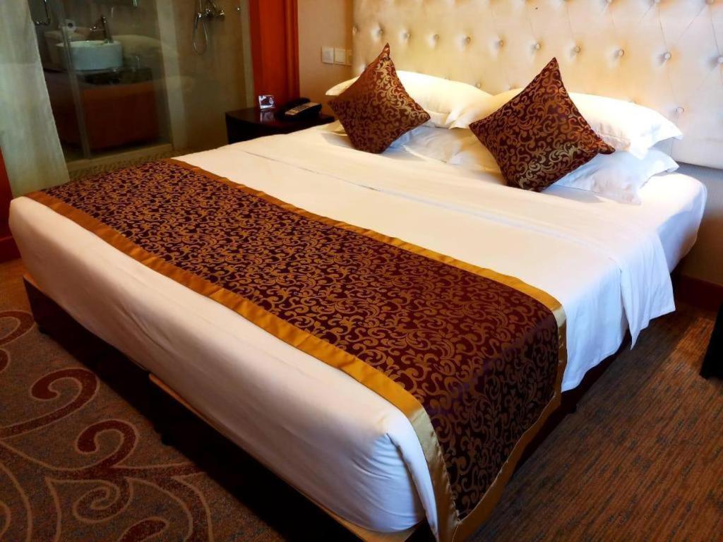 Dork Jumpa Hotel Vientiane Exterior foto