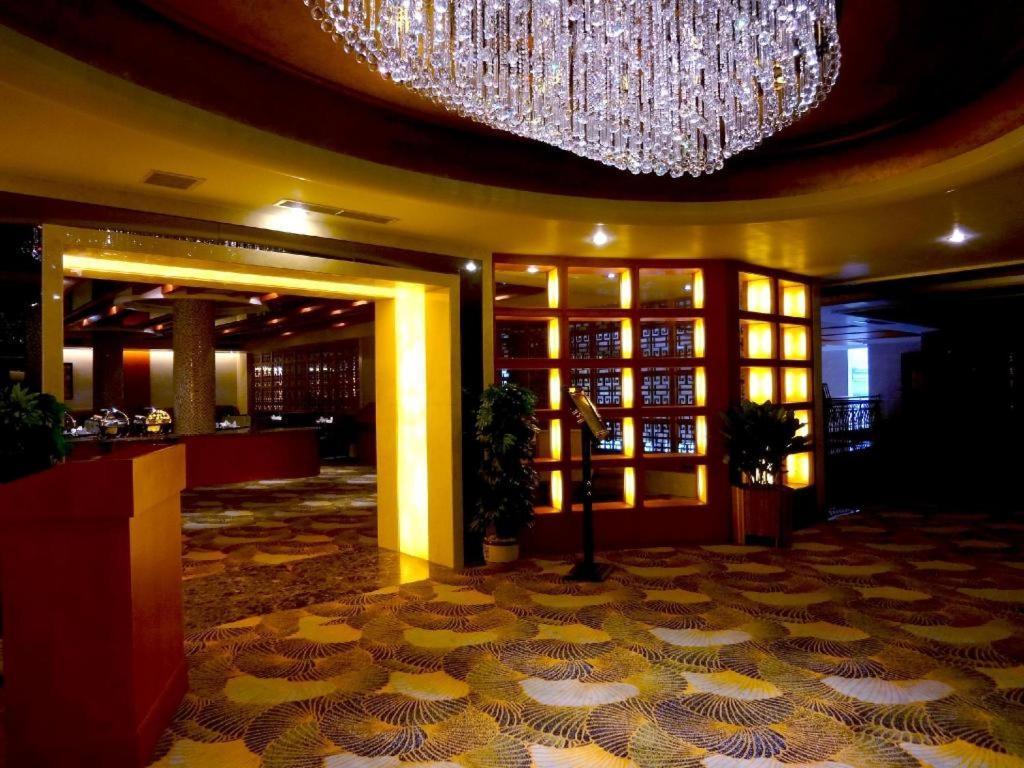 Dork Jumpa Hotel Vientiane Exterior foto
